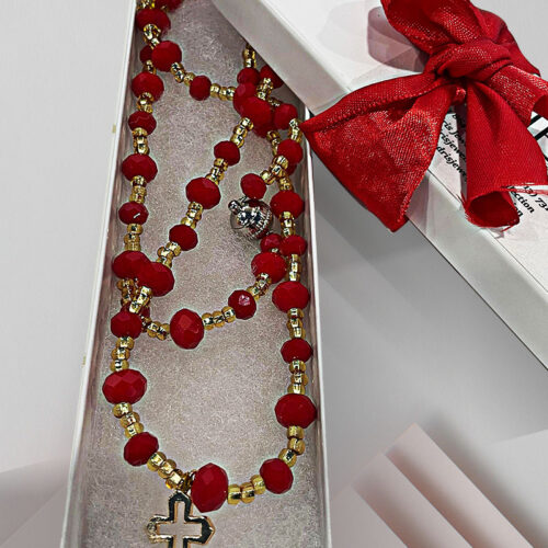 collar-en-piedra-roja-en-cristal-y-dije-en-dorado-estuche-y-cinta Collar en piedra roja, cristal y dije en dorado con estuche y cinta