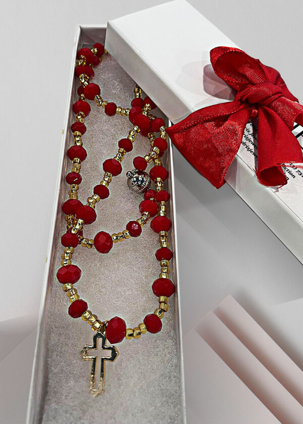 collar-en-piedra-roja-en-cristal-y-dije-en-dorado-estuche-y-cinta Collar en piedra roja, cristal y dije en dorado con estuche y cinta