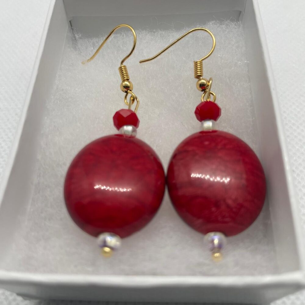 Aretes solos en piedra y dorado