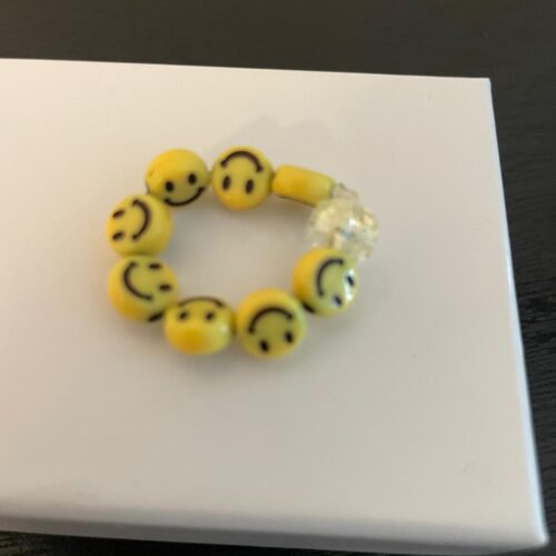 Anillo amarillo de niña